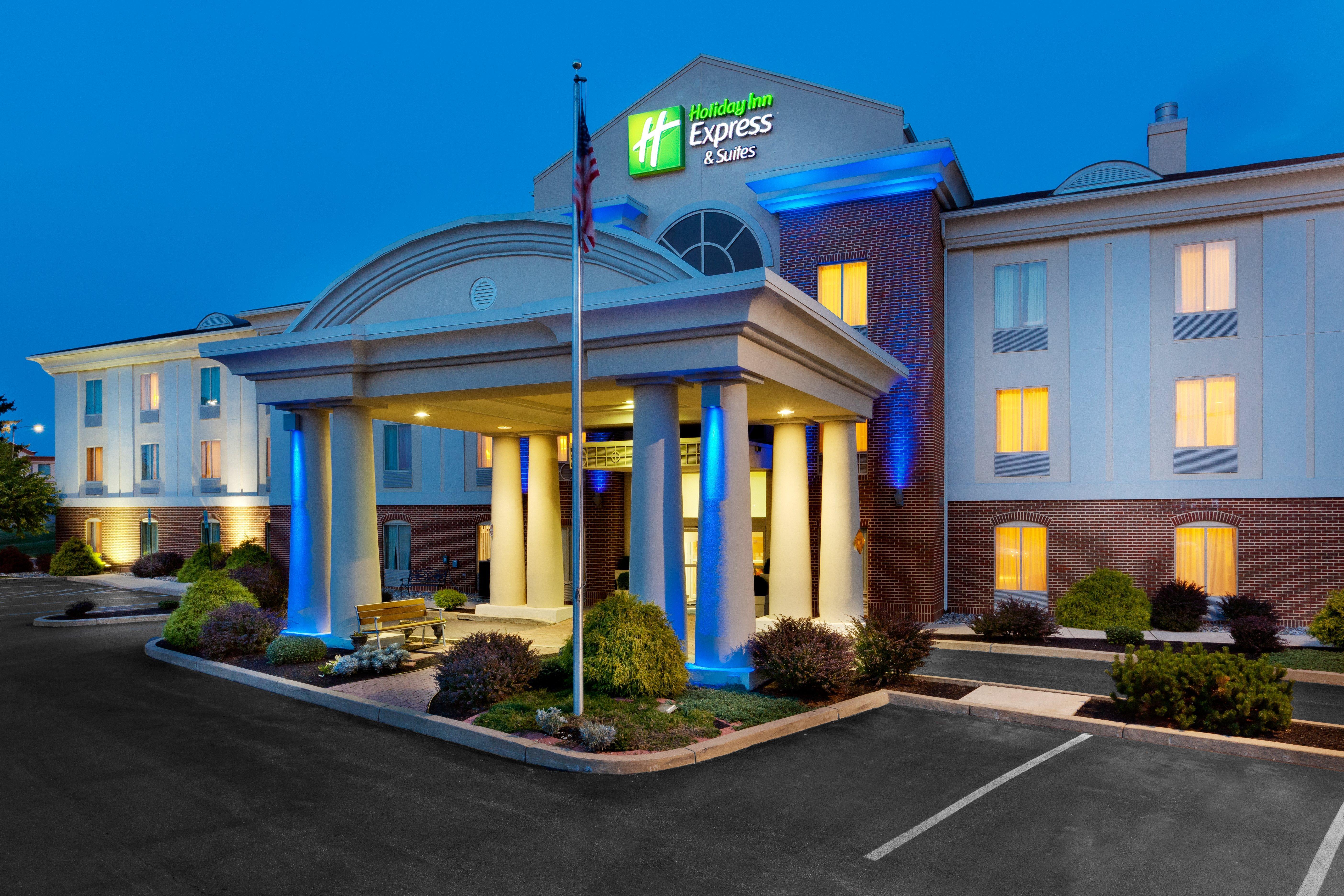 Holiday Inn Express & Suites By Ihg Chambersburg By Ihg Exterior photo