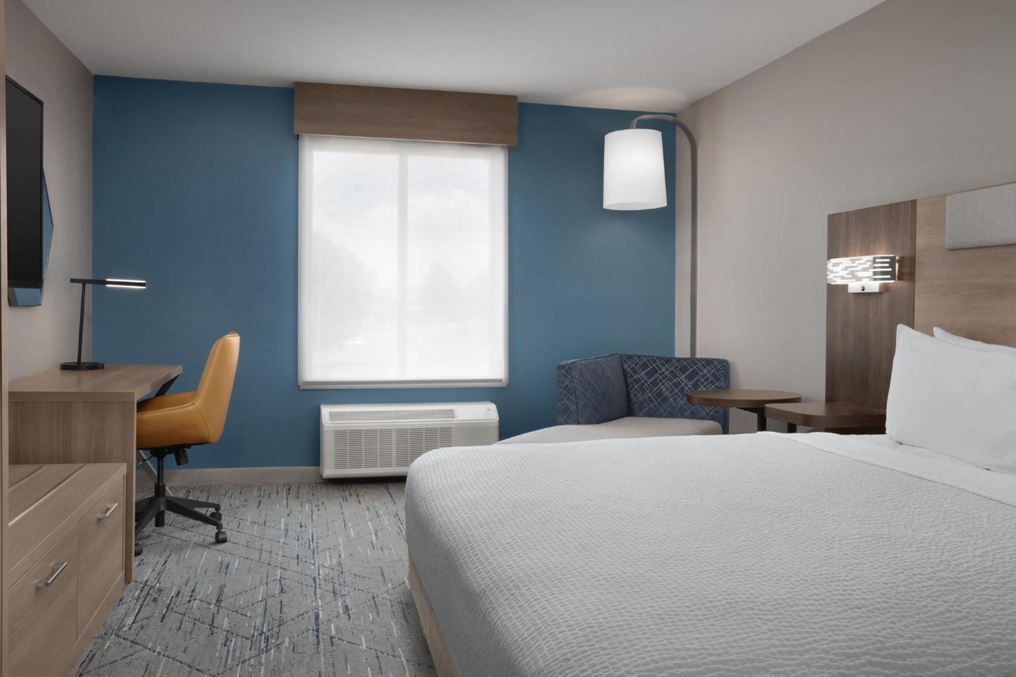 Holiday Inn Express & Suites By Ihg Chambersburg By Ihg Exterior photo
