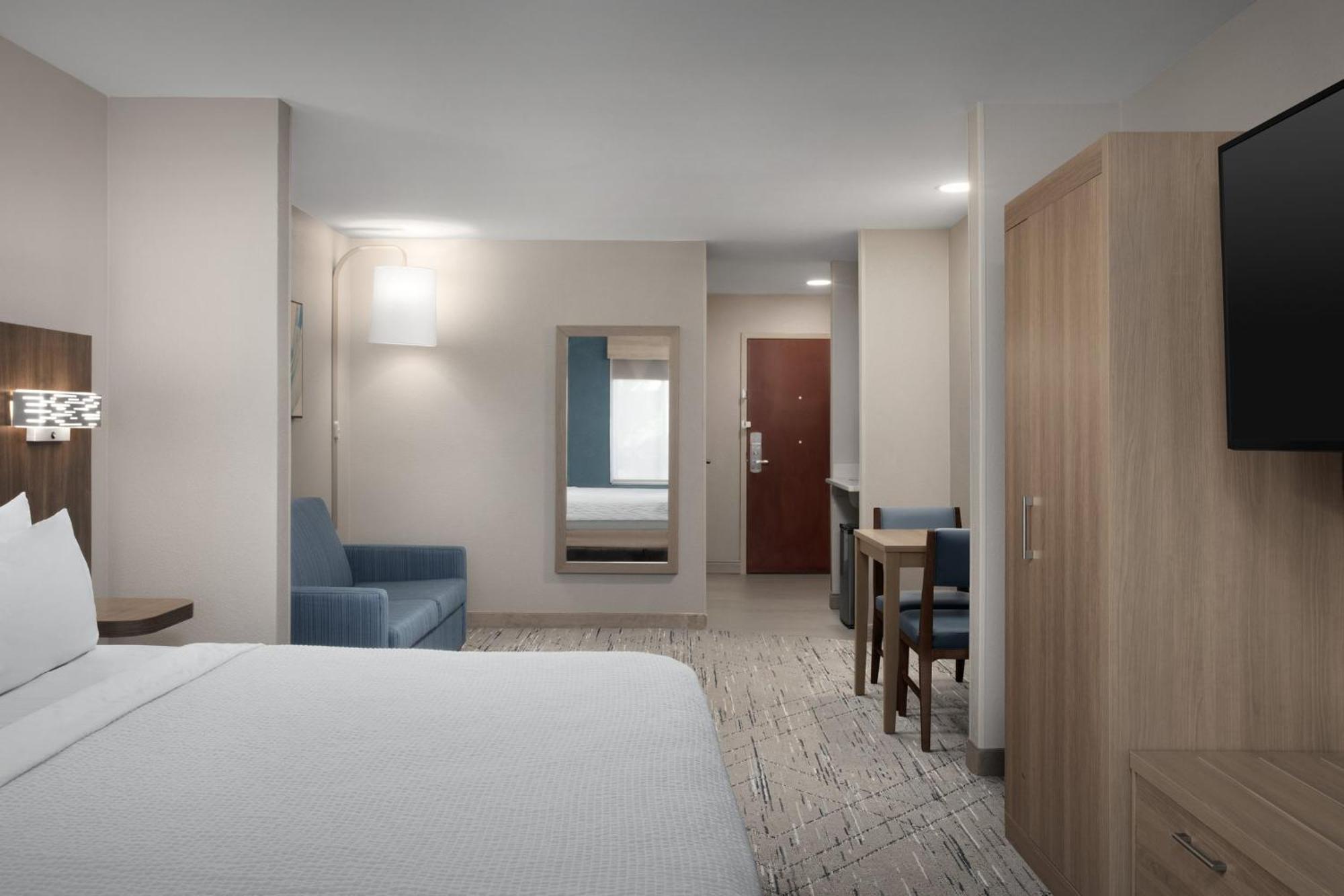 Holiday Inn Express & Suites By Ihg Chambersburg By Ihg Exterior photo