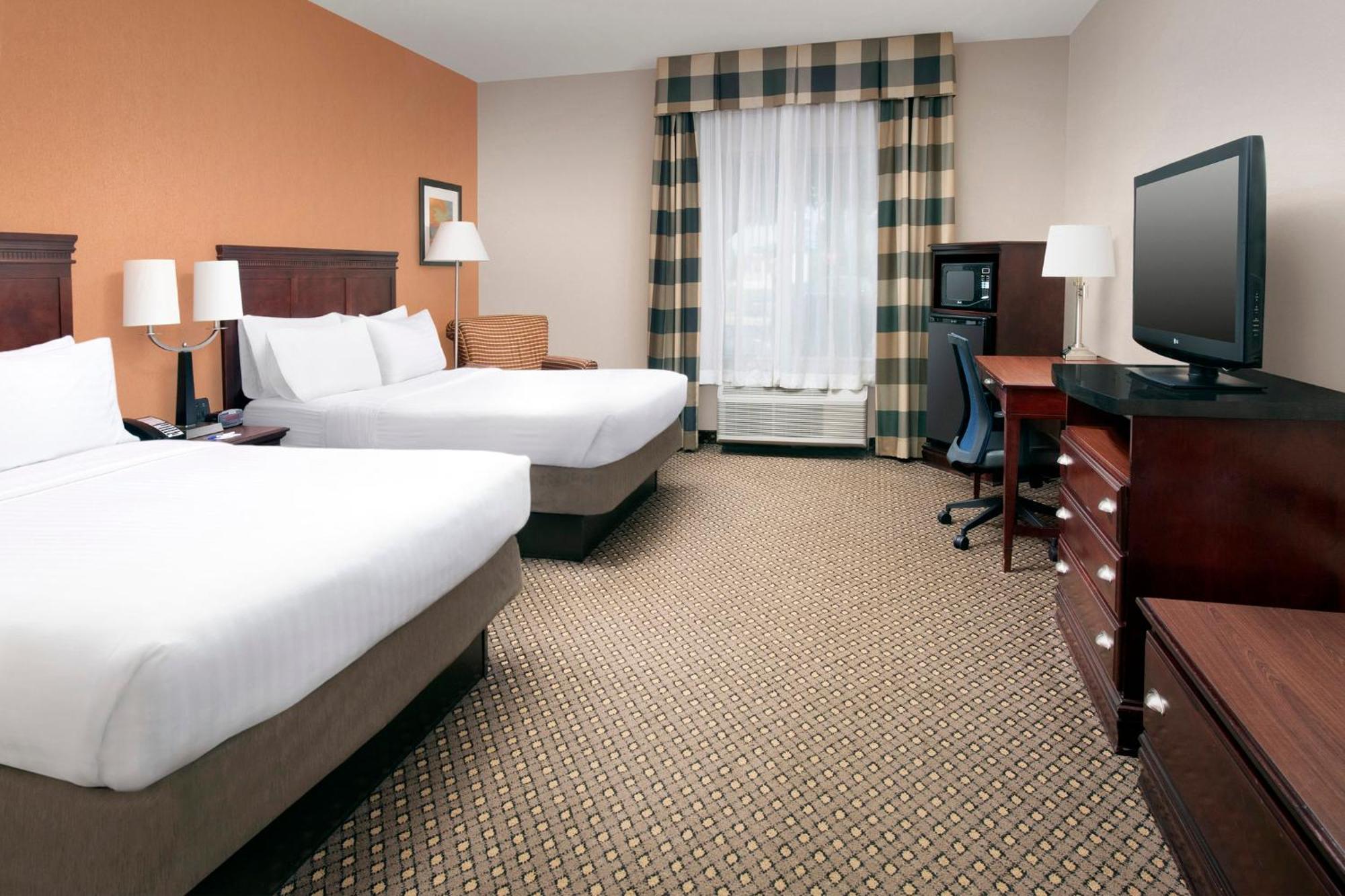 Holiday Inn Express & Suites By Ihg Chambersburg By Ihg Exterior photo
