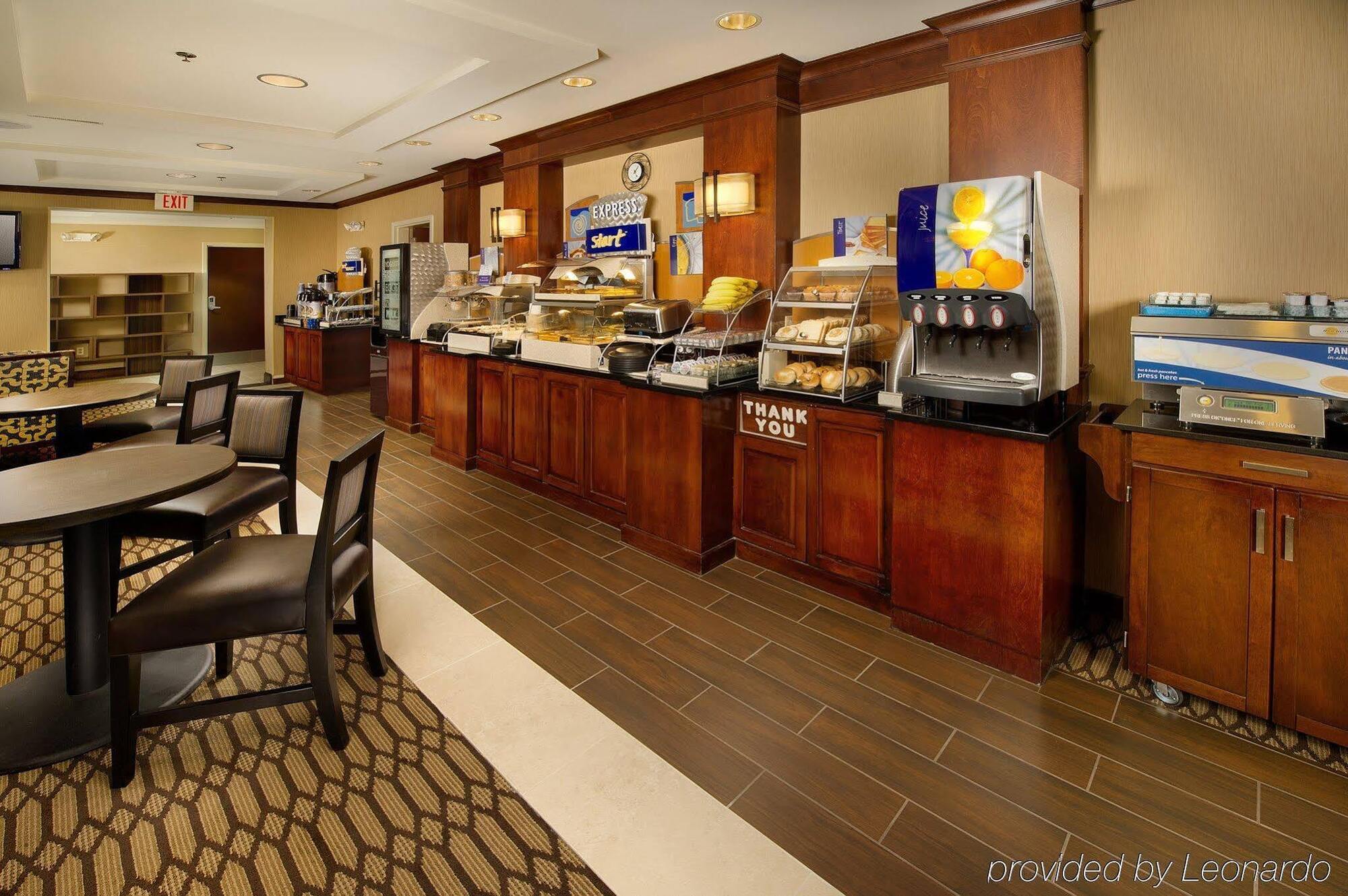 Holiday Inn Express & Suites By Ihg Chambersburg By Ihg Exterior photo